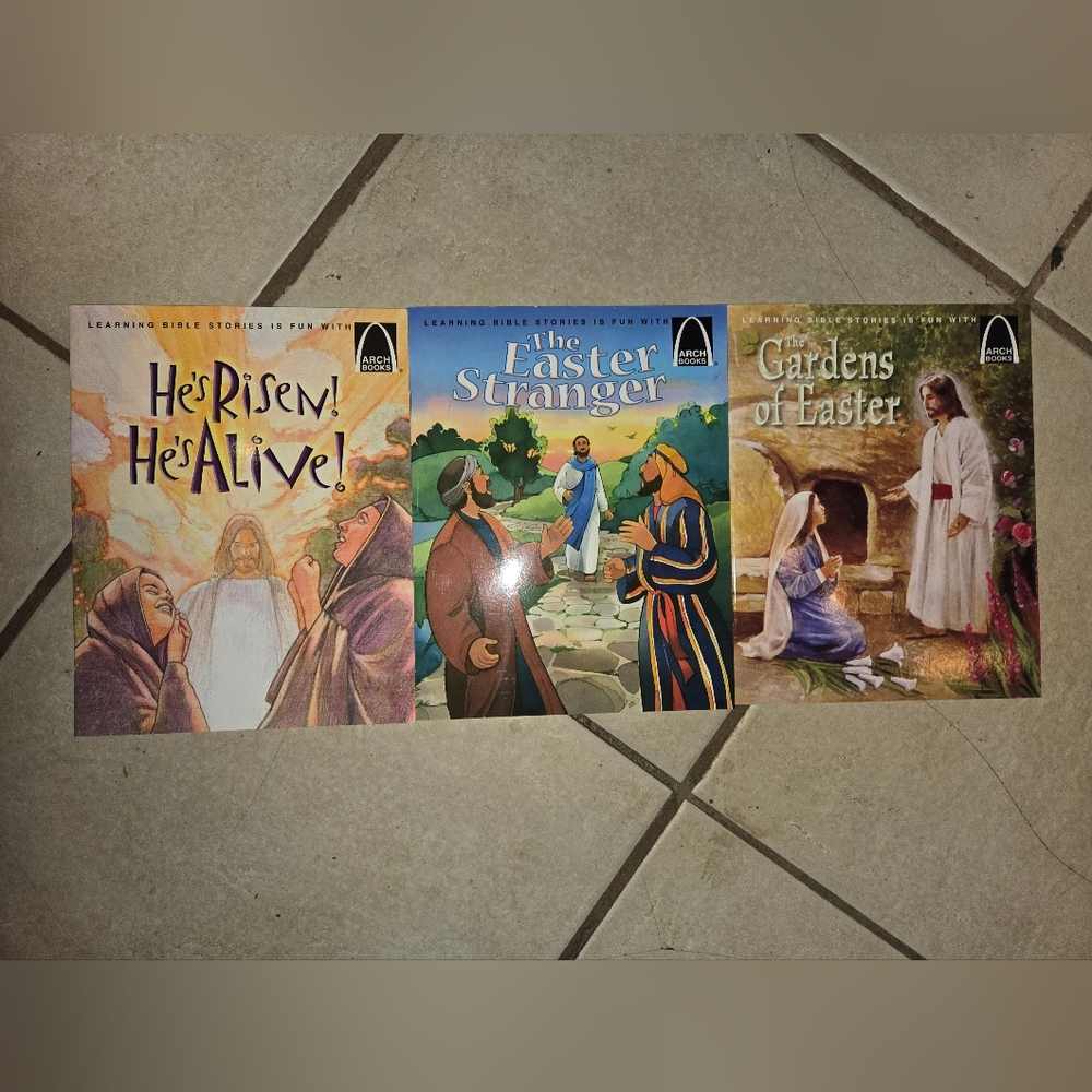 The Gardens of Easter, Easter Stranger & He's Risen, He's Alive - Arch Book Lot